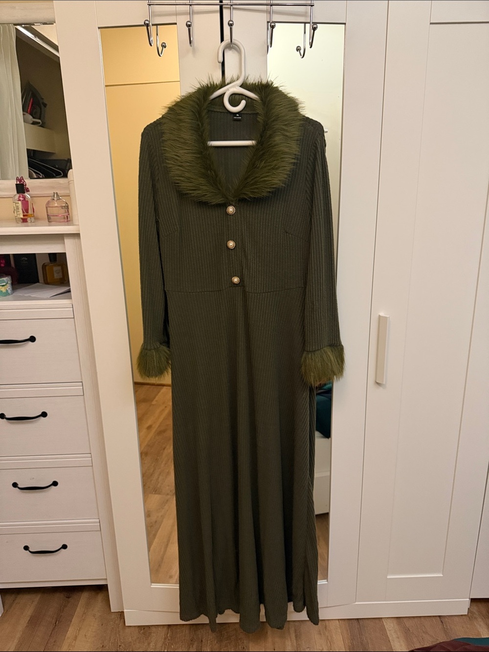 Olive Green Faux-Fur Collar Long Dress